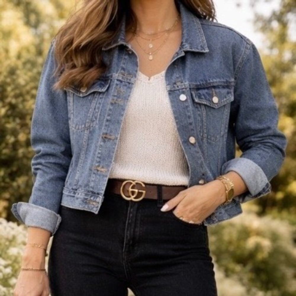 RVCA Denim Jacket Blue Washed Cropped Trucker Style Preppy Size S Jean‎ jacket